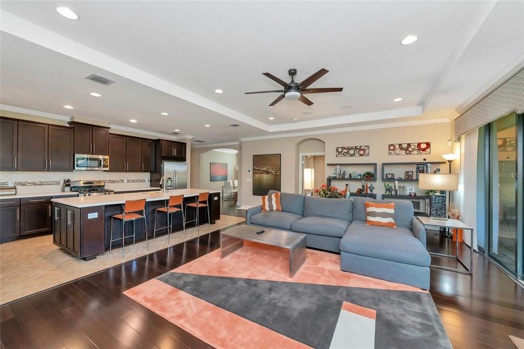 12848 Del Corso Loop Lakewood Ranch, FL 34211 - Photo 10 of 70 Gallery Image 10