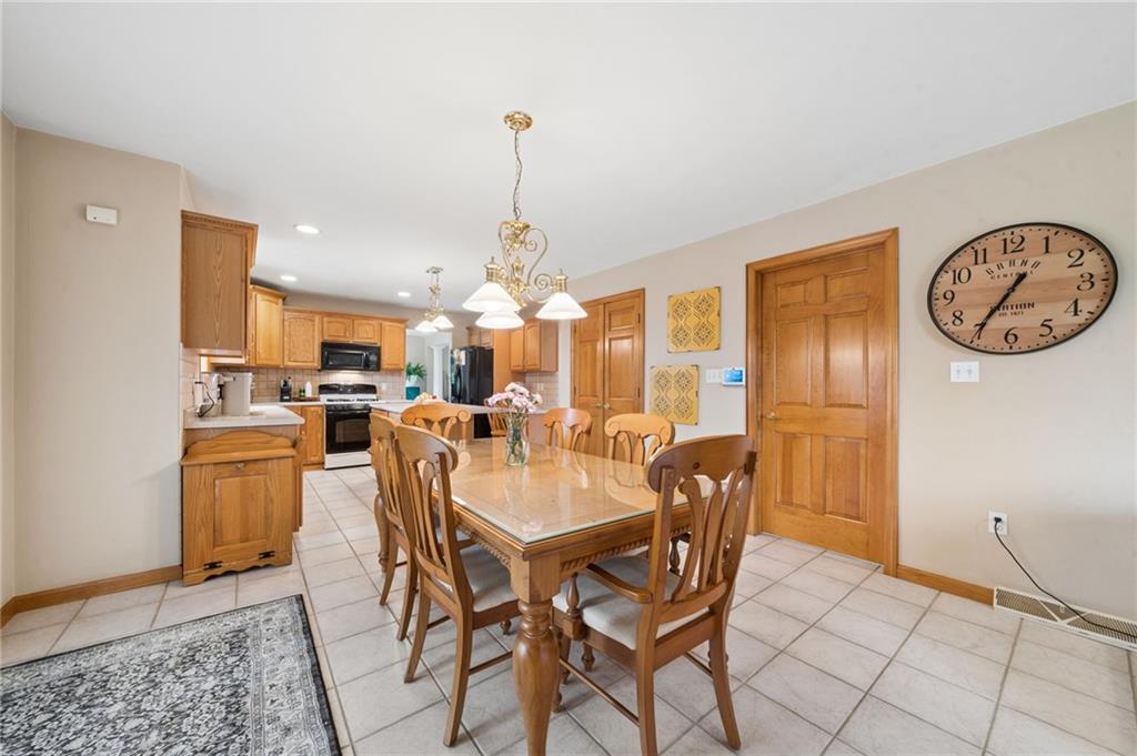 809 Rembrandt Circle Irwin, PA 15642 - Photo 20 of 41