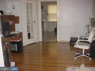 317 Avon Road Upper Darby, PA 19082 - Photo 3 of 6