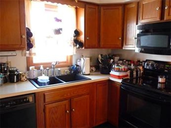 3 Black Point Road Webster, MA 01570 - Photo 5 of 20
