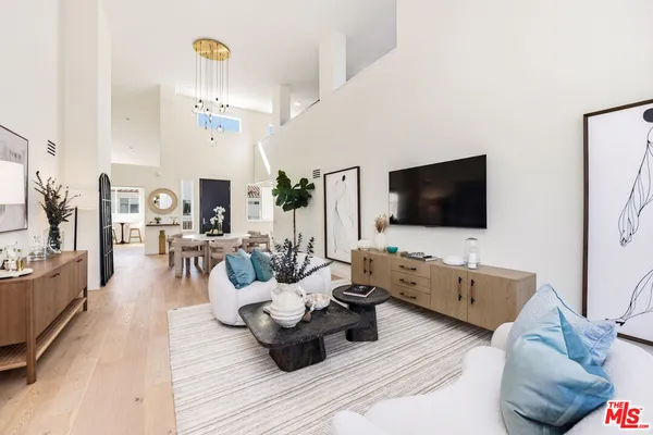 $2,867,000 | 6487 Cavalleri Road, Unit 429, Malibu, CA 90265