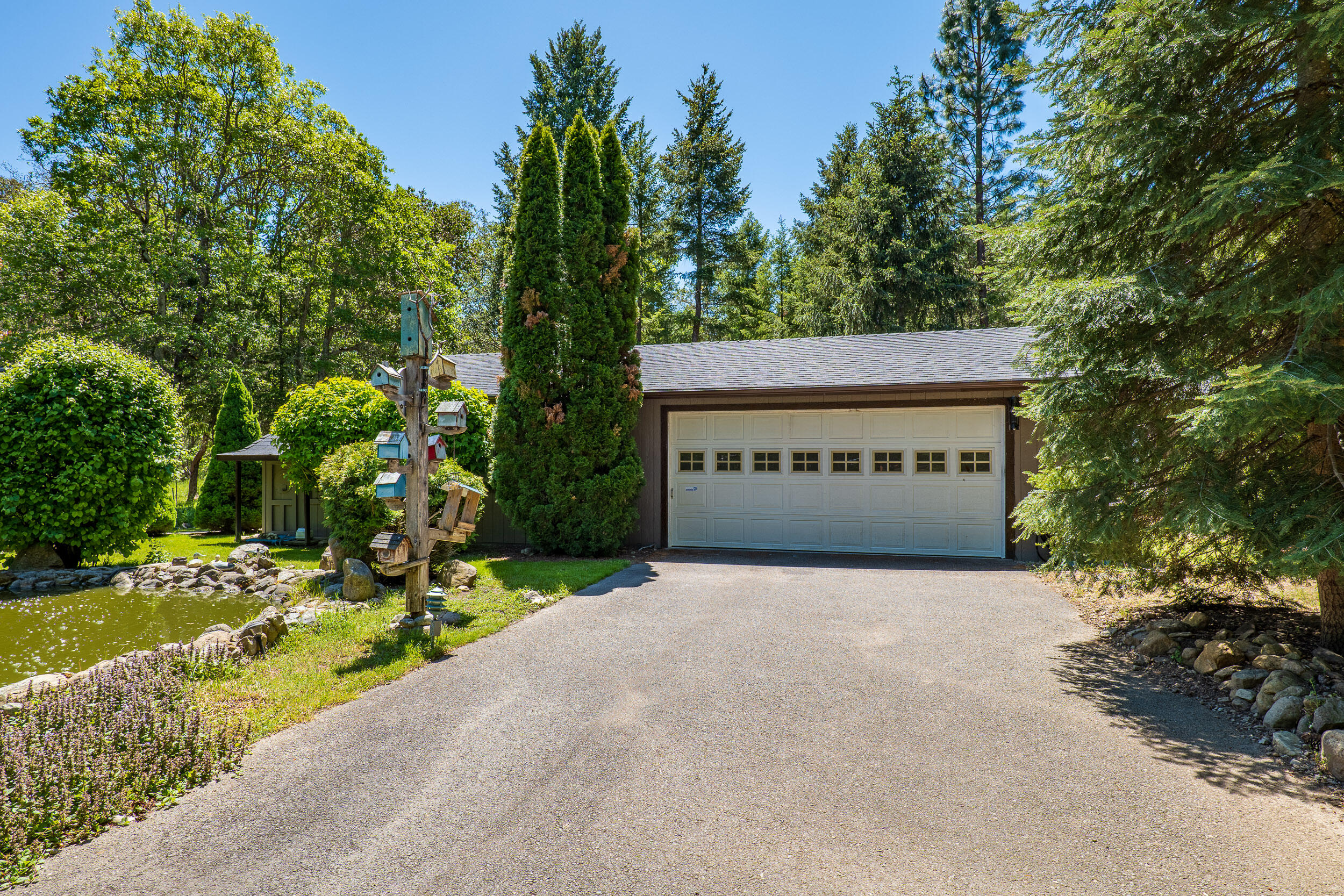 14845 Water Gap Road Williams, OR 97544 - Photo 38 of 44 Detached Garage & Shop