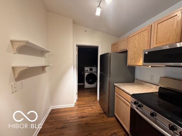 6519 Jade Stream Court, Unit 310 Indianapolis, IN 46237 - Photo 6 of 17