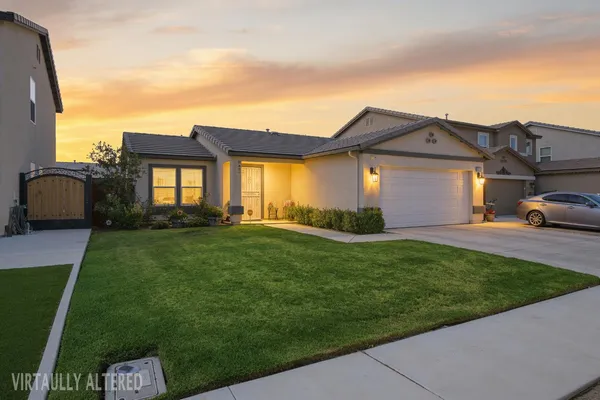 $339,000 | 529 Elizabeth Avenue, Sanger, CA 93657