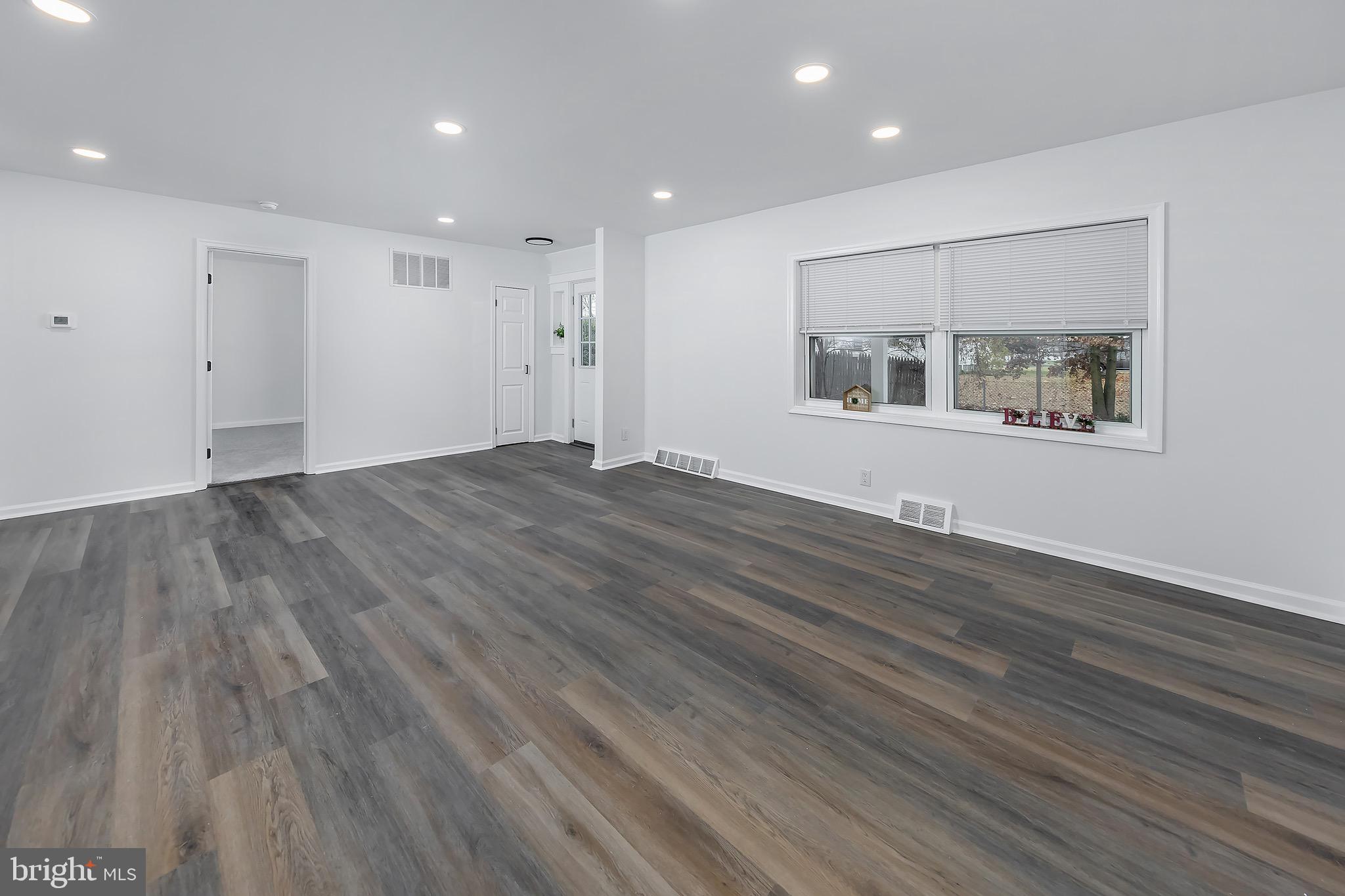 1160 Berkley Road Gibbstown, NJ 08027 - Photo 4 of 28 Gallery Image 4