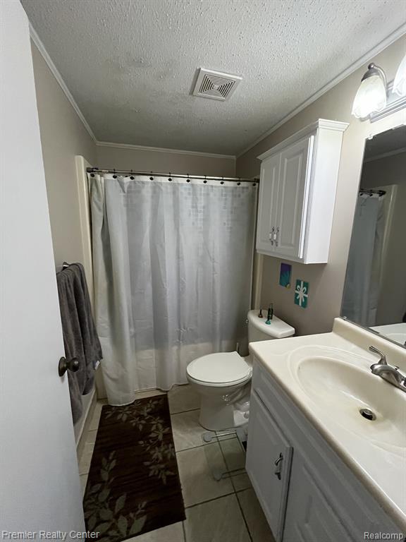 627 West Baker Road Highland, MI 48357 - Photo 5 of 14