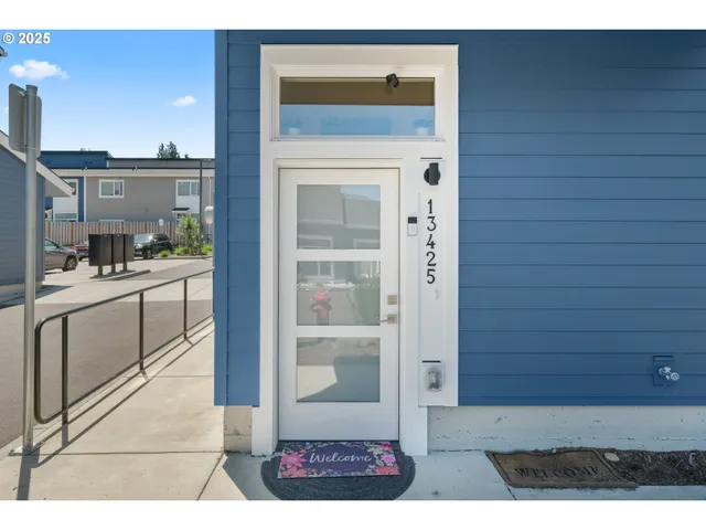 a house view with a outdoor space