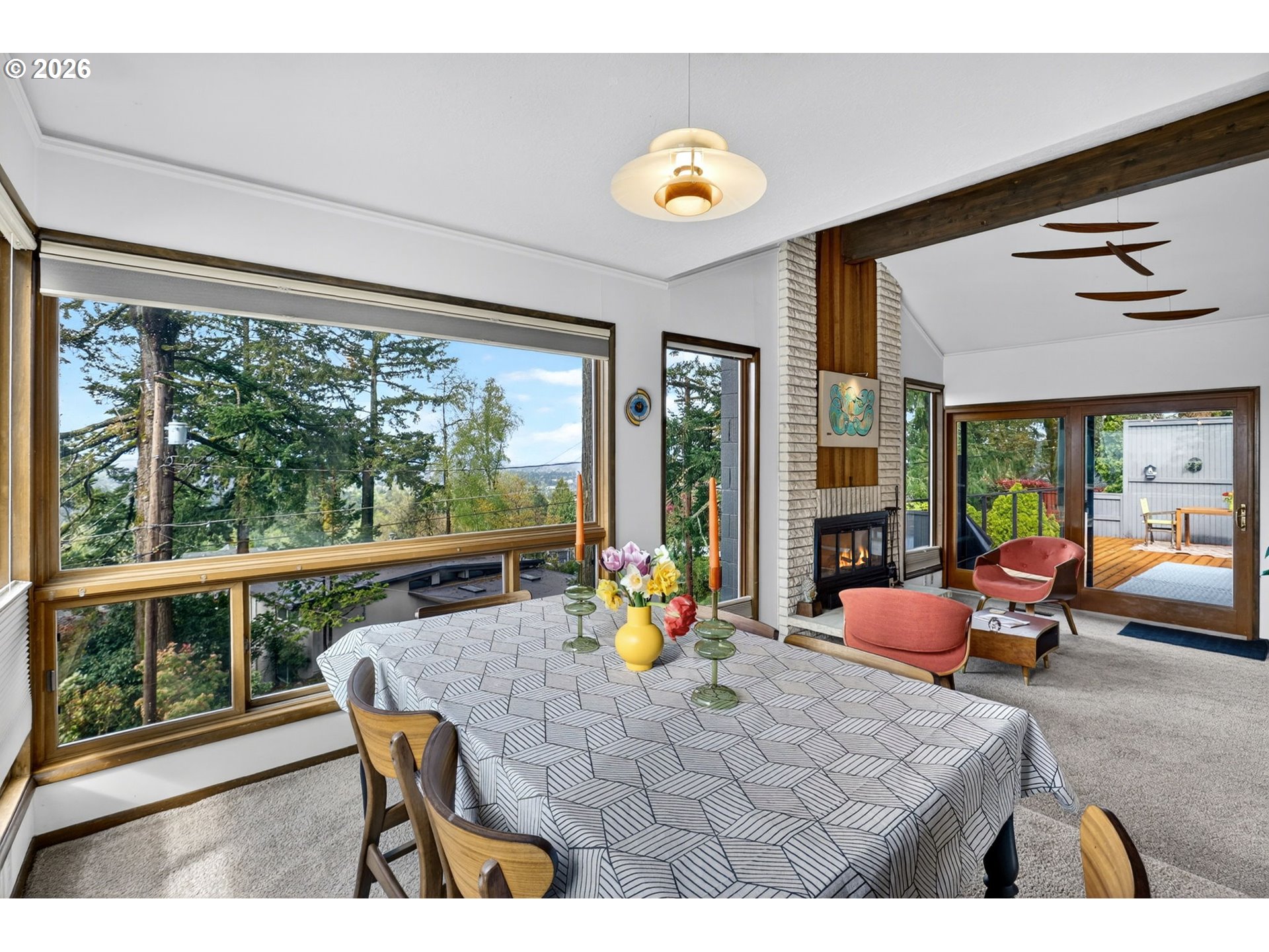 4308 Southwest Chesapeak Avenue Portland, OR 97239 - Photo 12 of 48