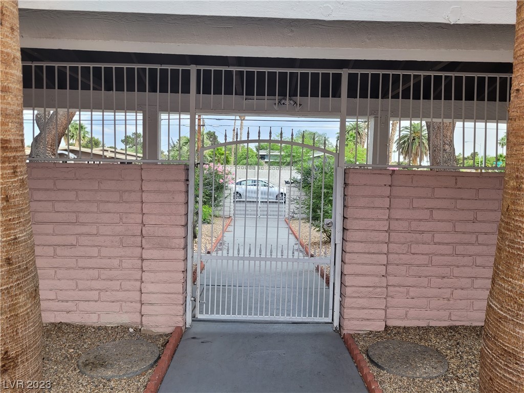 2194 East Desert Inn Road Las Vegas, NV 89169 - Photo 3 of 15 Front entrance to courtyard facing Desert Inn