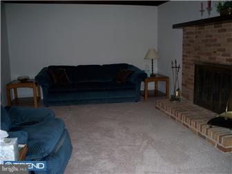 77 Freedom Road Sewell, NJ 08080 - Photo 3 of 12 Family Room