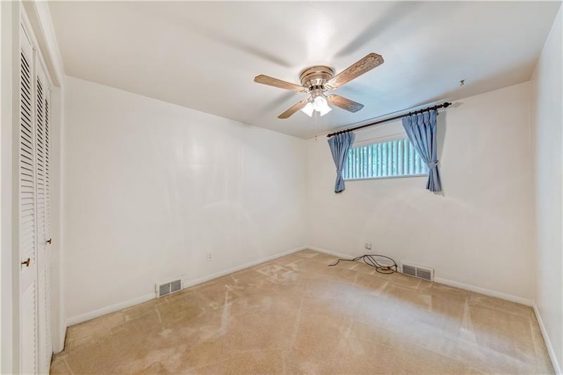 267 Coraopolis Road Coraopolis, PA 15108 - Photo 17 of 25 Gallery Image 17