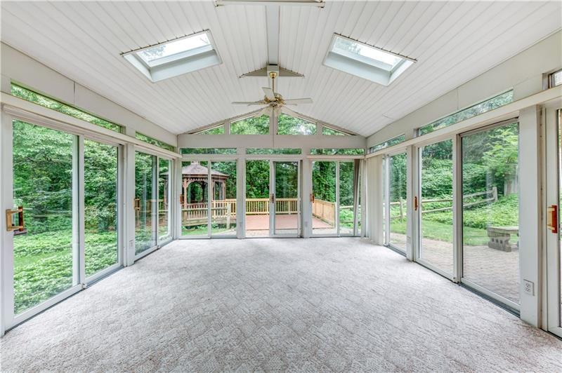 267 Coraopolis Road Coraopolis, PA 15108 - Photo 25 of 25 Gallery Image 25