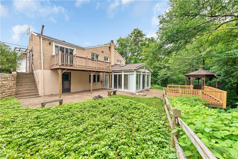 267 Coraopolis Road Coraopolis, PA 15108 - Photo 4 of 25 Gallery Image 4