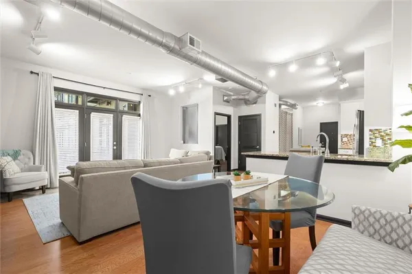 $310,000 | 5300 Peachtree Road, Unit 501, Atlanta, GA 30341