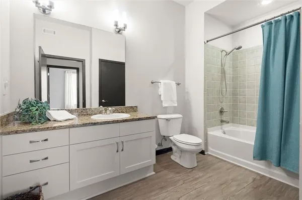 $310,000 | 5300 Peachtree Road, Unit 501, Atlanta, GA 30341