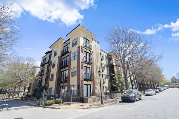 $310,000 | 5300 Peachtree Road, Unit 501, Atlanta, GA 30341
