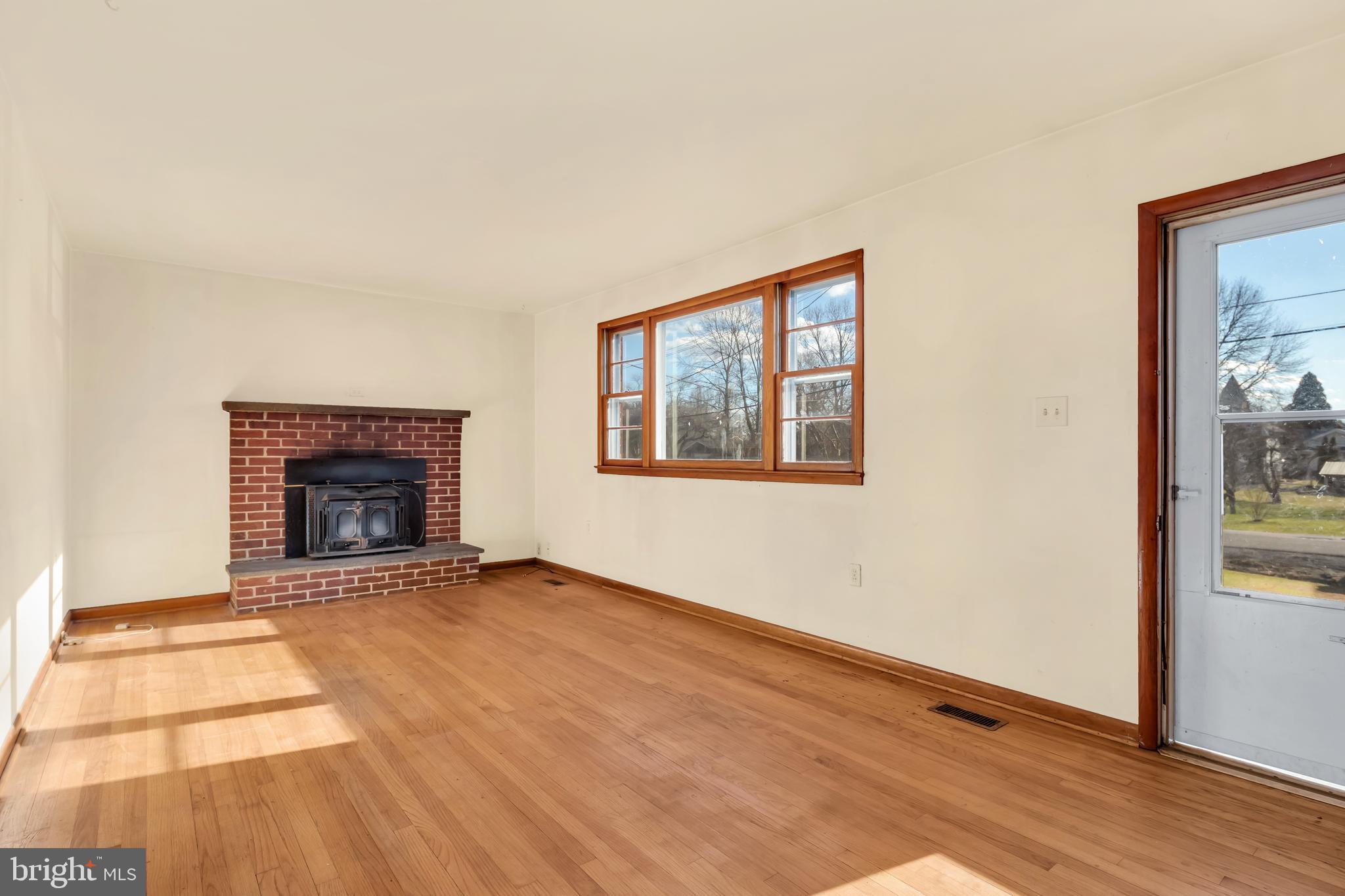 3716 Tuck Avenue Point of Rocks, MD 21777 - Photo 9 of 24