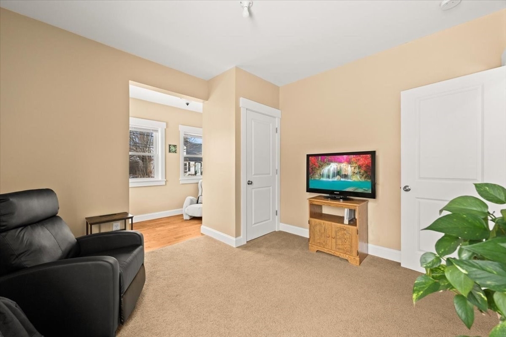 88 Arnold Road North Attleboro, MA 02760 - Photo 15 of 38