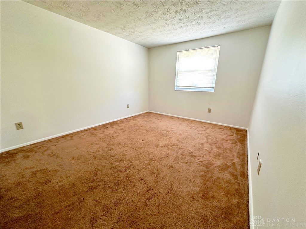 6402 Gander Road East Dayton, OH 45424 - Photo 16 of 26 Gallery Image 16
