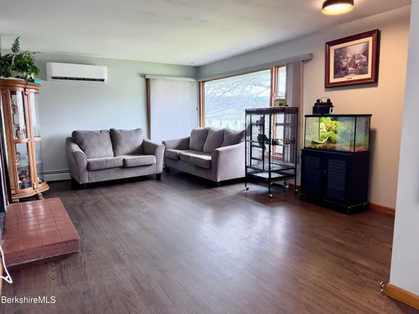 $2,000 | Undisclosed Address, Adams, MA 01220