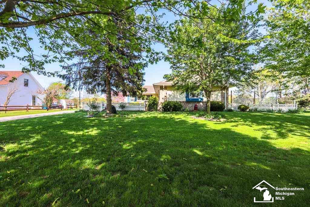 9676 Minx Road Temperance, MI 48182 - Photo 3 of 52