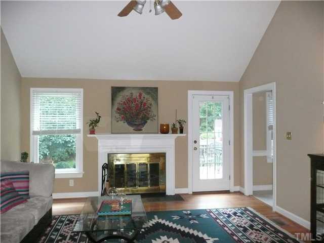 6705 Glendower Road Raleigh, NC 27613 - Photo 3 of 16