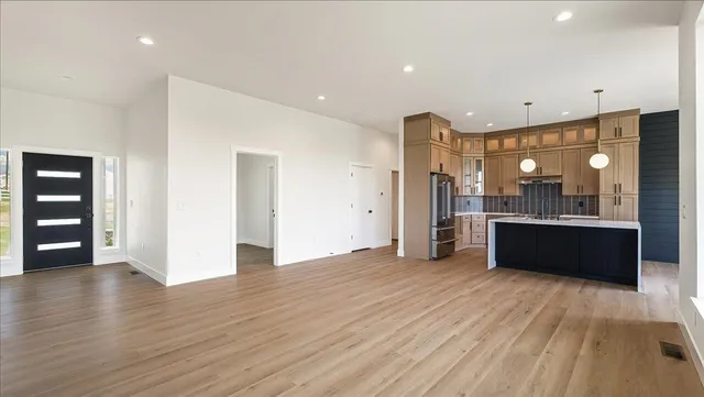 $689,000 | 8521 West Dahl Road, Deer Park, WA 99006