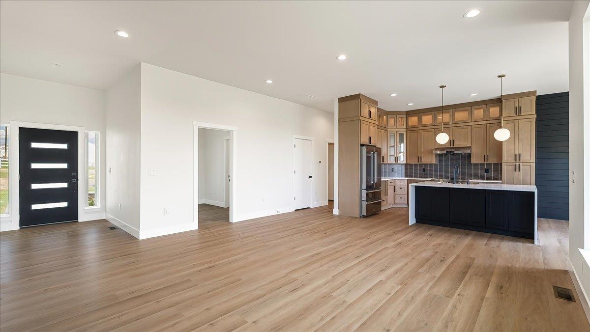 8521 West Dahl Road Deer Park, WA 99006 - Photo 7 of 41