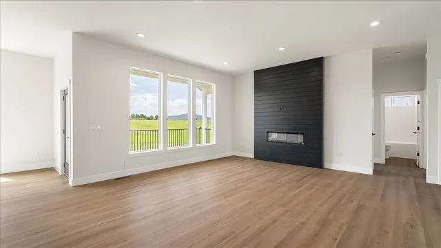 $689,000 | 8521 West Dahl Road, Deer Park, WA 99006