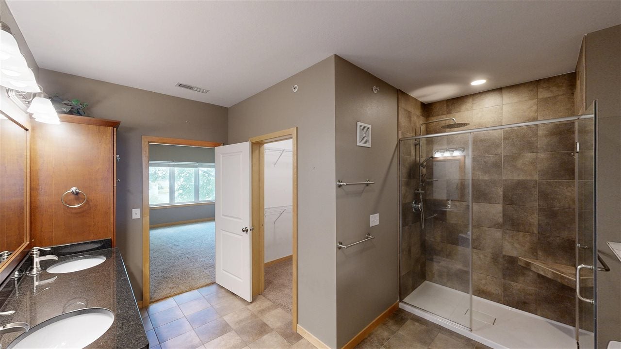 1092 Walnut Avenue, Unit 321 BLDG E Riverside, IA 52327 - Photo 44 of 51 Gallery Image 44