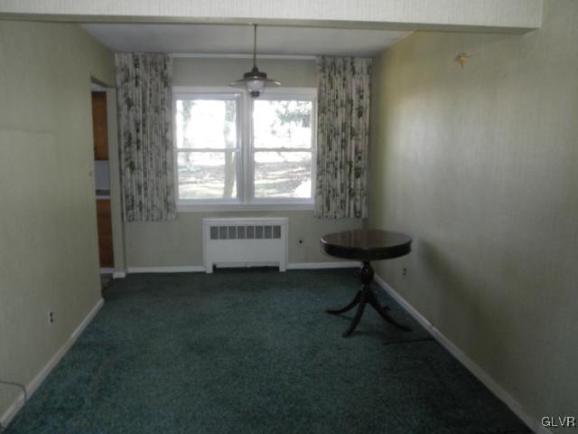 3092 Shakespeare Road Bethlehem, PA 18017 - Photo 8 of 17 Dining room
