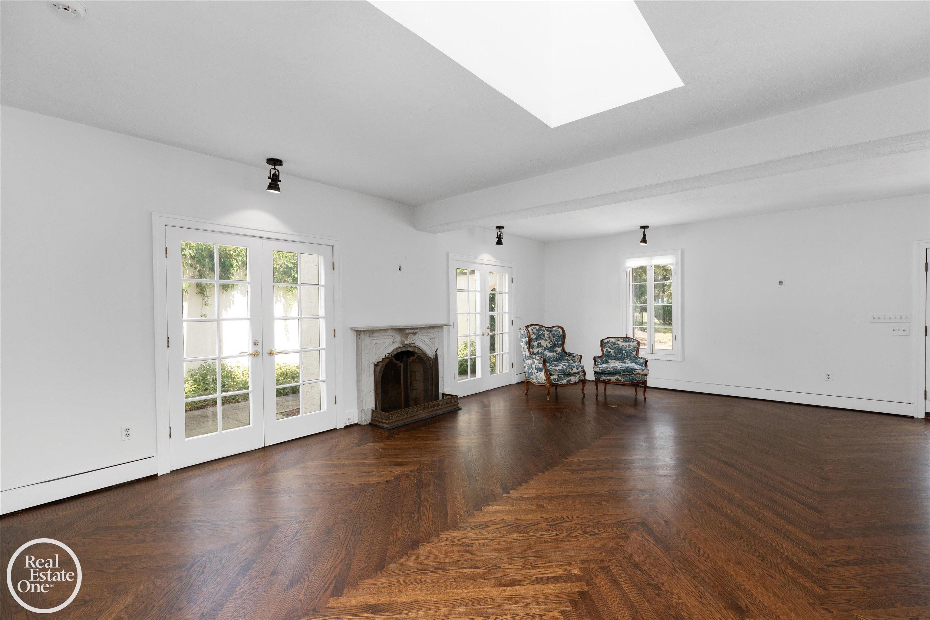 277 Lincoln Road Grosse Pointe, MI 48230 - Photo 6 of 63