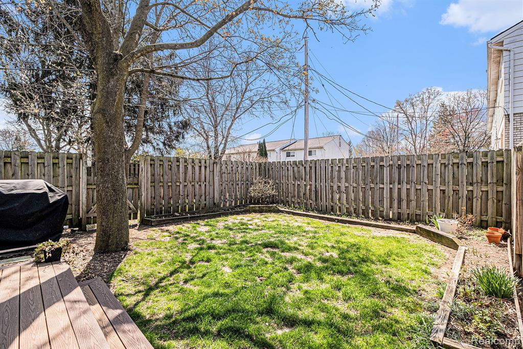 156 Stratford Lane Rochester Hills, MI 48309 - Photo 29 of 29