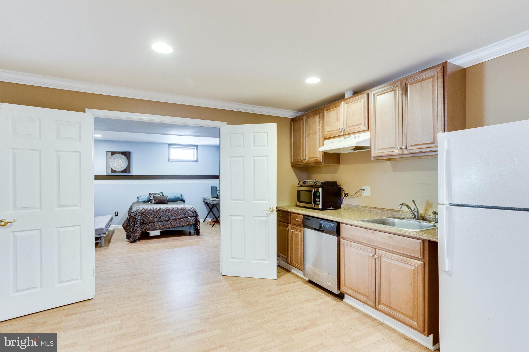 4005 Lunar Eclipse Drive Dumfries, VA 22025 - Photo 25 of 52 Kitchen space