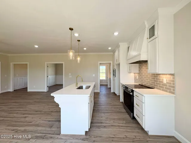 $399,900 | 7553 Sweetwater Drive, Nashville, NC 27856