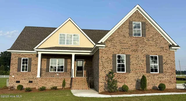 $399,900 | 7553 Sweetwater Drive, Nashville, NC 27856