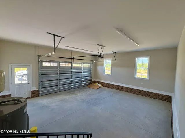 $399,900 | 7553 Sweetwater Drive, Nashville, NC 27856