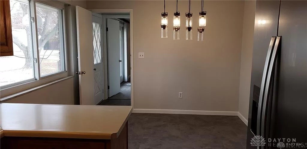7777 Singer Road Dayton, OH 45424 - Photo 7 of 22 Dining room