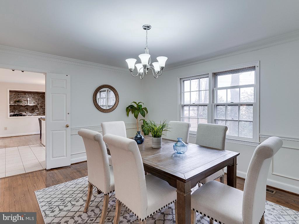 7217 Greentree Road Bethesda, MD 20817 - Photo 14 of 52