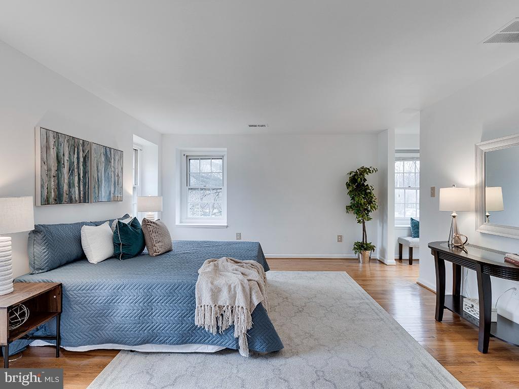 7217 Greentree Road Bethesda, MD 20817 - Photo 27 of 52