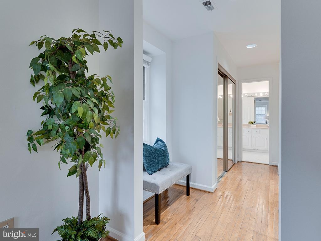 7217 Greentree Road Bethesda, MD 20817 - Photo 30 of 52