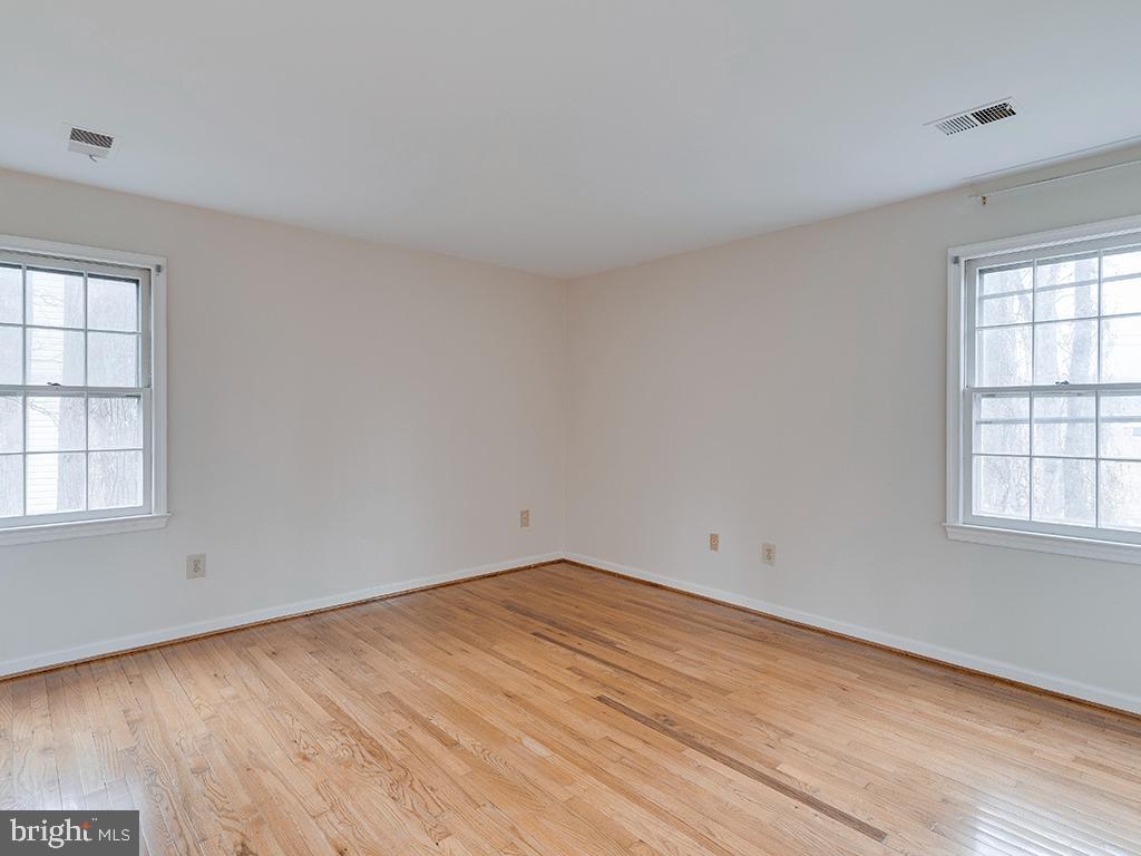 7217 Greentree Road Bethesda, MD 20817 - Photo 36 of 52