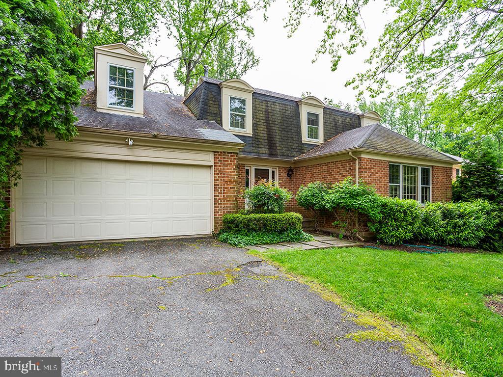 7217 Greentree Road Bethesda, MD 20817 - Photo 4 of 52