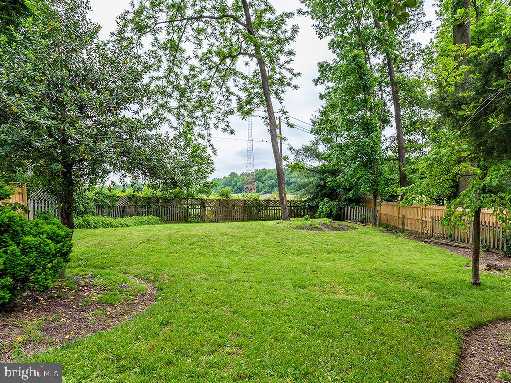 7217 Greentree Road Bethesda, MD 20817 - Photo 47 of 52