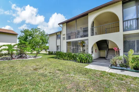 $132,000 | 3531 Tall Pine Way, Unit C1, Greenacres, FL 33463