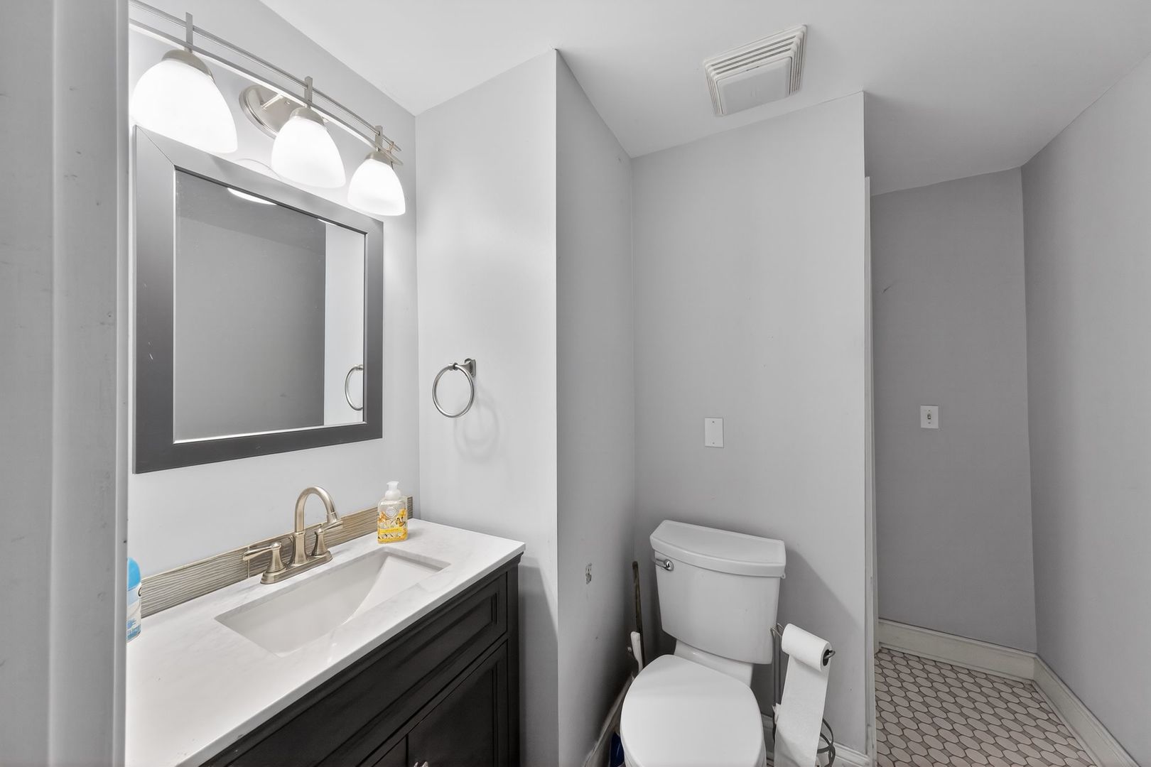 303 Lionel Road Riverside, IL 60546 - Photo 22 of 28