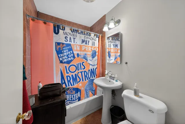 $439,900 | 303 Lionel Road, Riverside, IL 60546