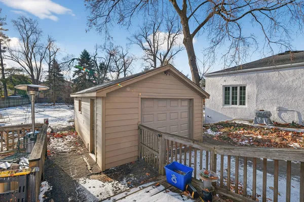 $435,000 | 303 Lionel Road, Riverside, IL 60546