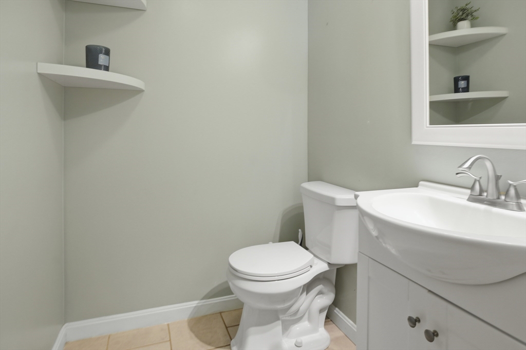 125 Chapin Road, Unit 3E Hudson, MA 01749 - Photo 11 of 20