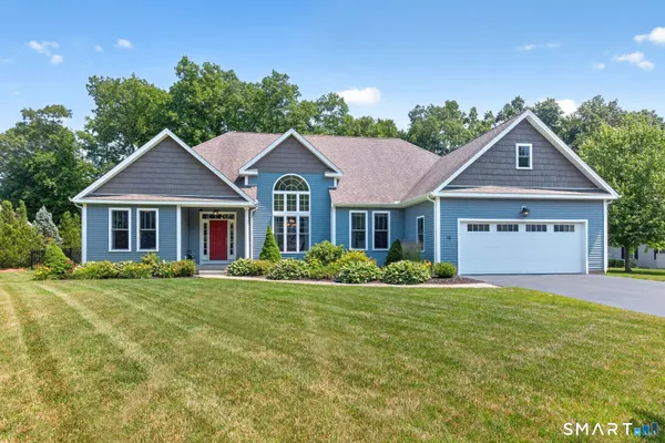 $649,900 | 15 Claire Lane, Bloomfield, CT 06002